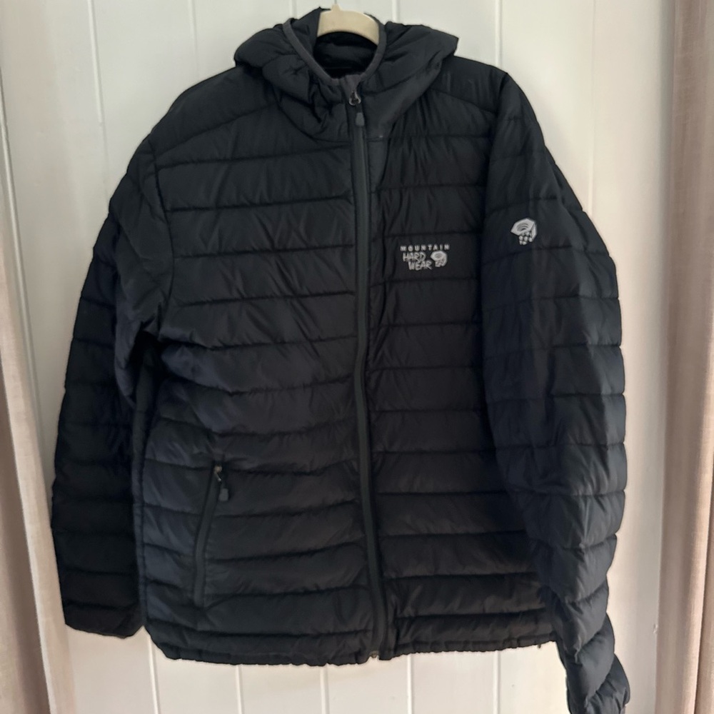 Mountain Hardwear Men's Dark Gray Puffer Jacket